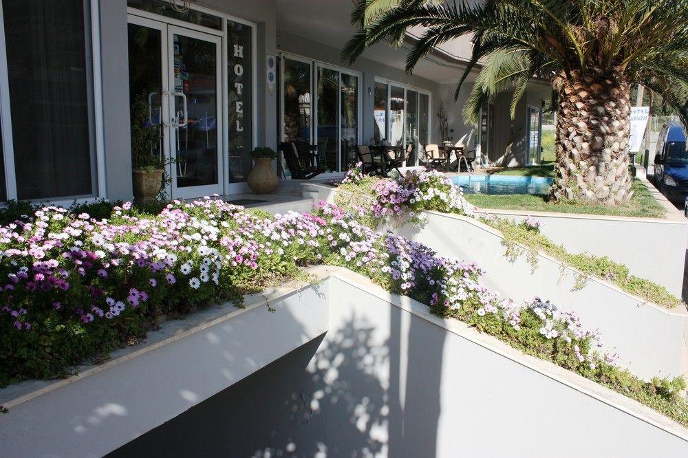 Hotel Cariatis Nea Kallikrateia Exterior foto
